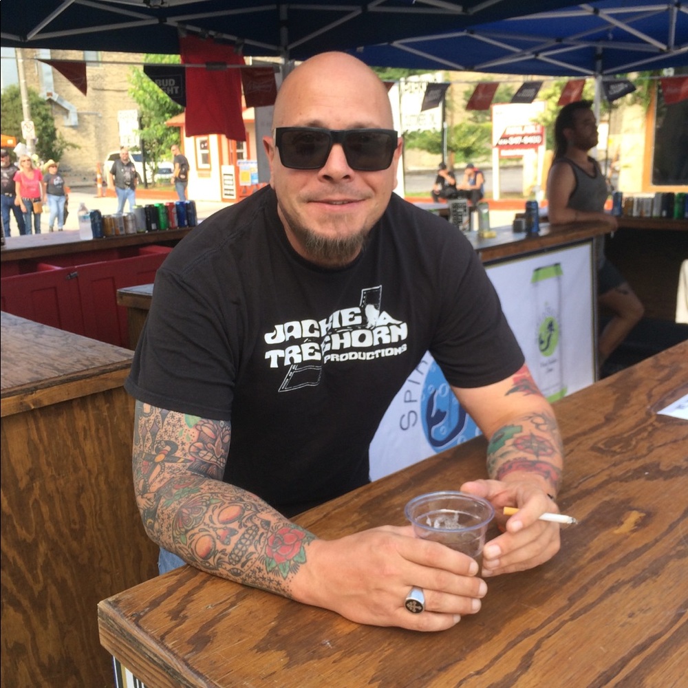 Meet your Posher, Christian